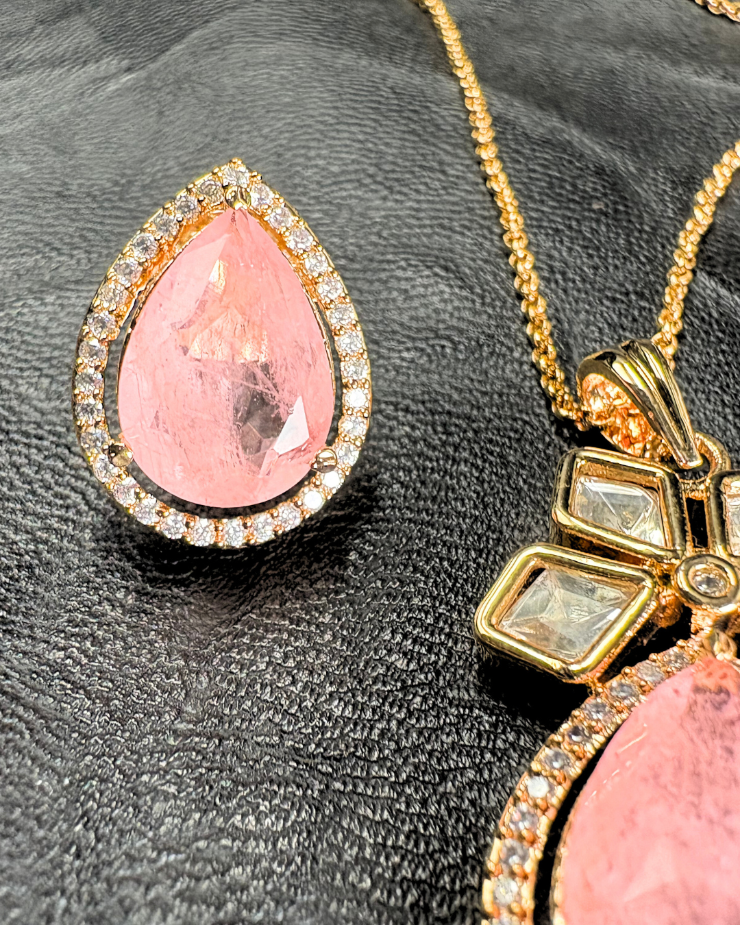 Moissanite AD Peach Pendant Set