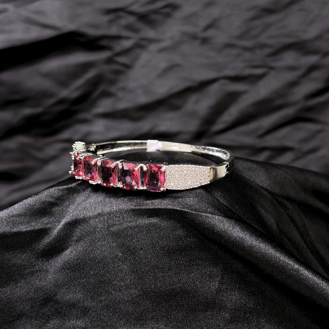 Gulzar Radiance - The Rose Prism Cuff