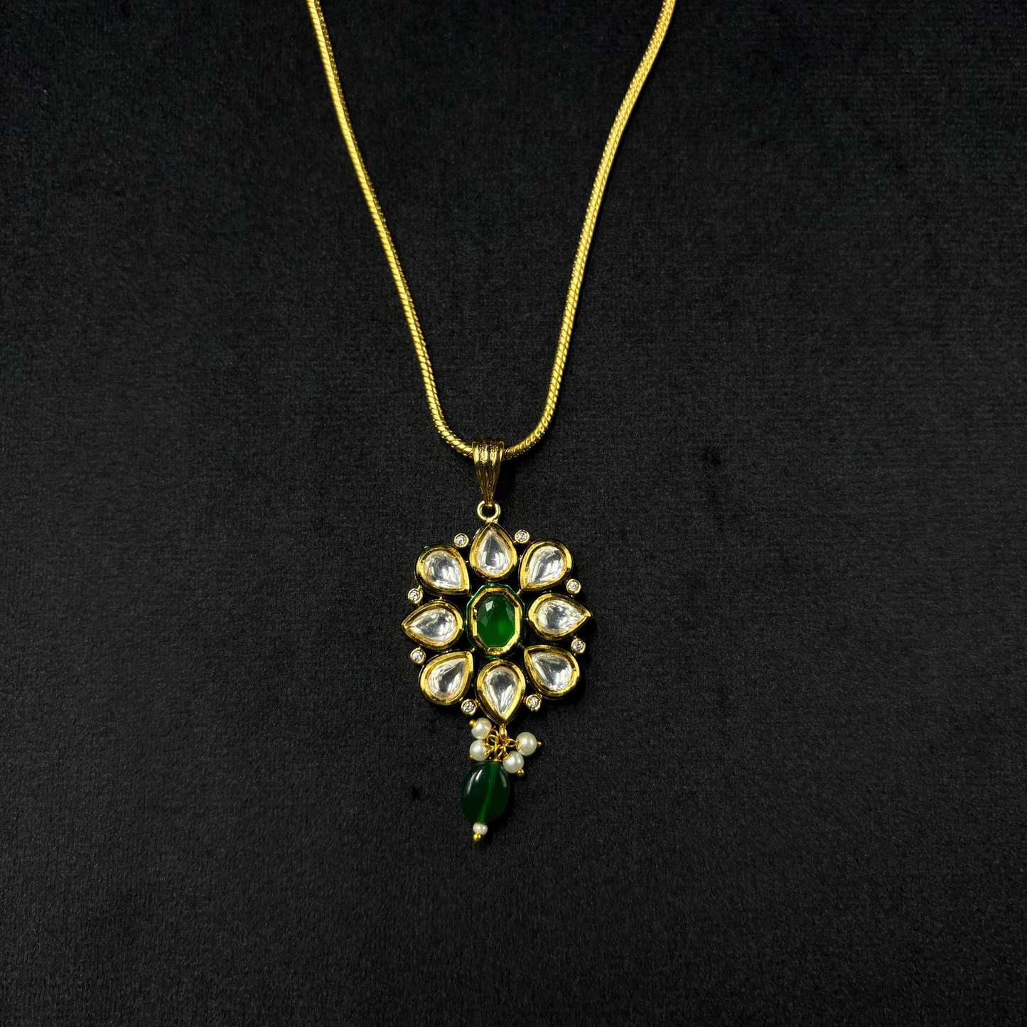 Emerald Noor - The Regal Kundan Set