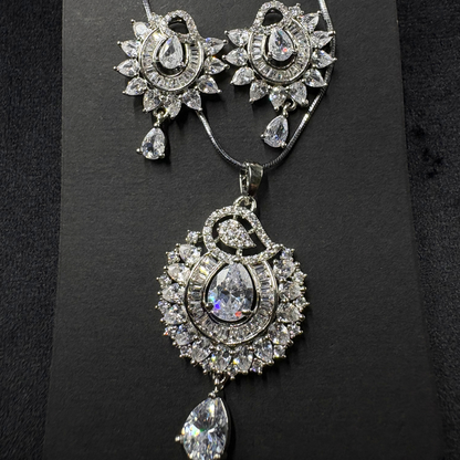 Celestial Teardrop - The Diamond Radiance Set