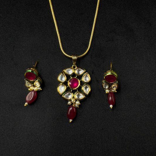 Ruby Noor - The Regal Kundan Set