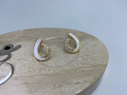 Baguettes and MOP Studs Gold