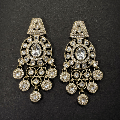 Noor-e-Dastaan Chandbali Earrings