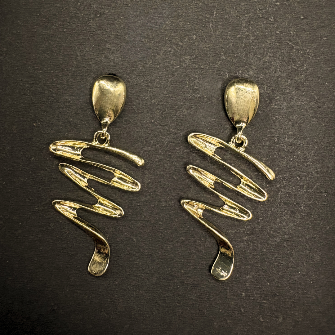 The Gleam Drop Earrings