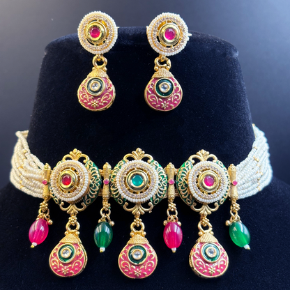 Choker with Pearl Studded Tikdas