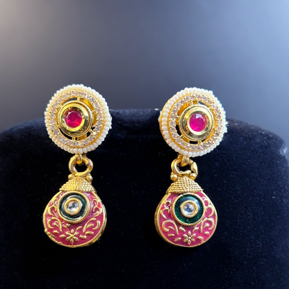 Choker with Pearl Studded Tikdas
