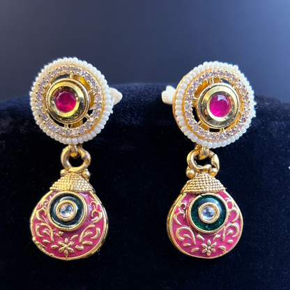 Choker with Pearl Studded Tikdas