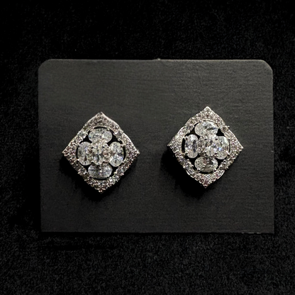 Ratna Manjari Studs