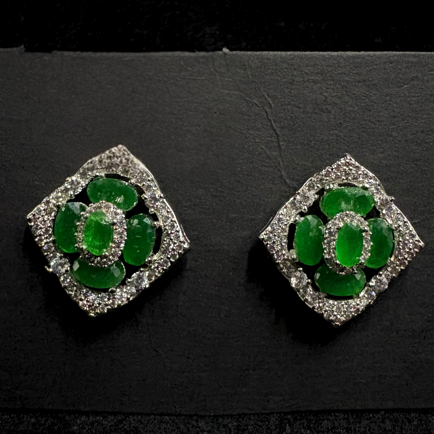 Ratna Manjari Studs