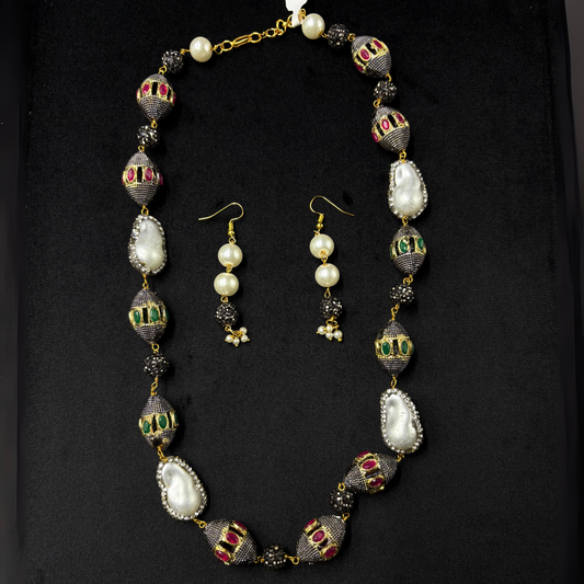 Noor-e-Nazaakat - The Heritage Pearl Mala Set