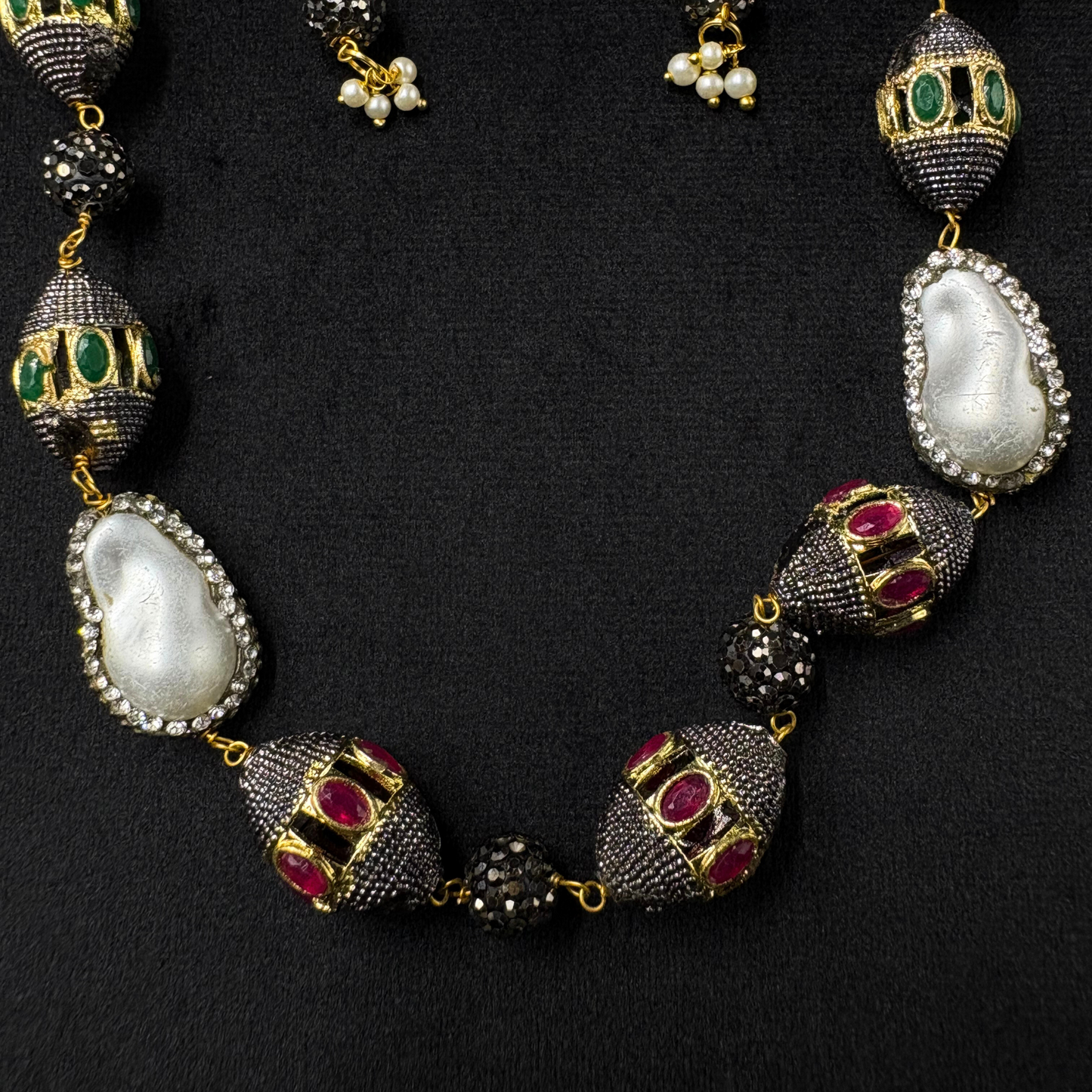Noor-e-Nazaakat - The Heritage Pearl Mala Set