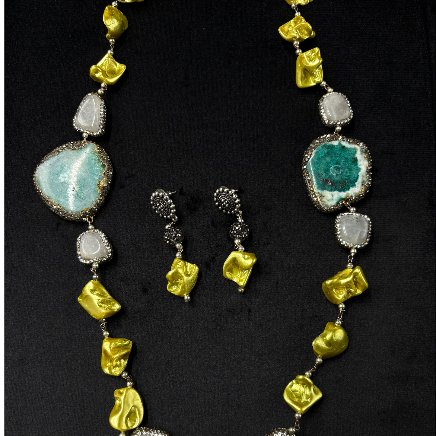 Noor-e-Nazaakat - The Yellow Blue Mala Set
