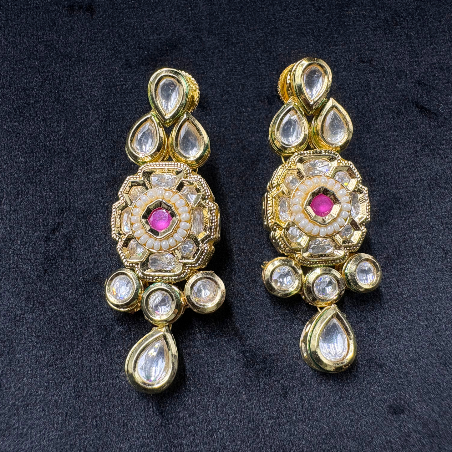 Regal Bloom - Ruby-Set Teardrop Kundan Set