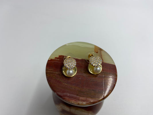 Golden Oyster AD Studs