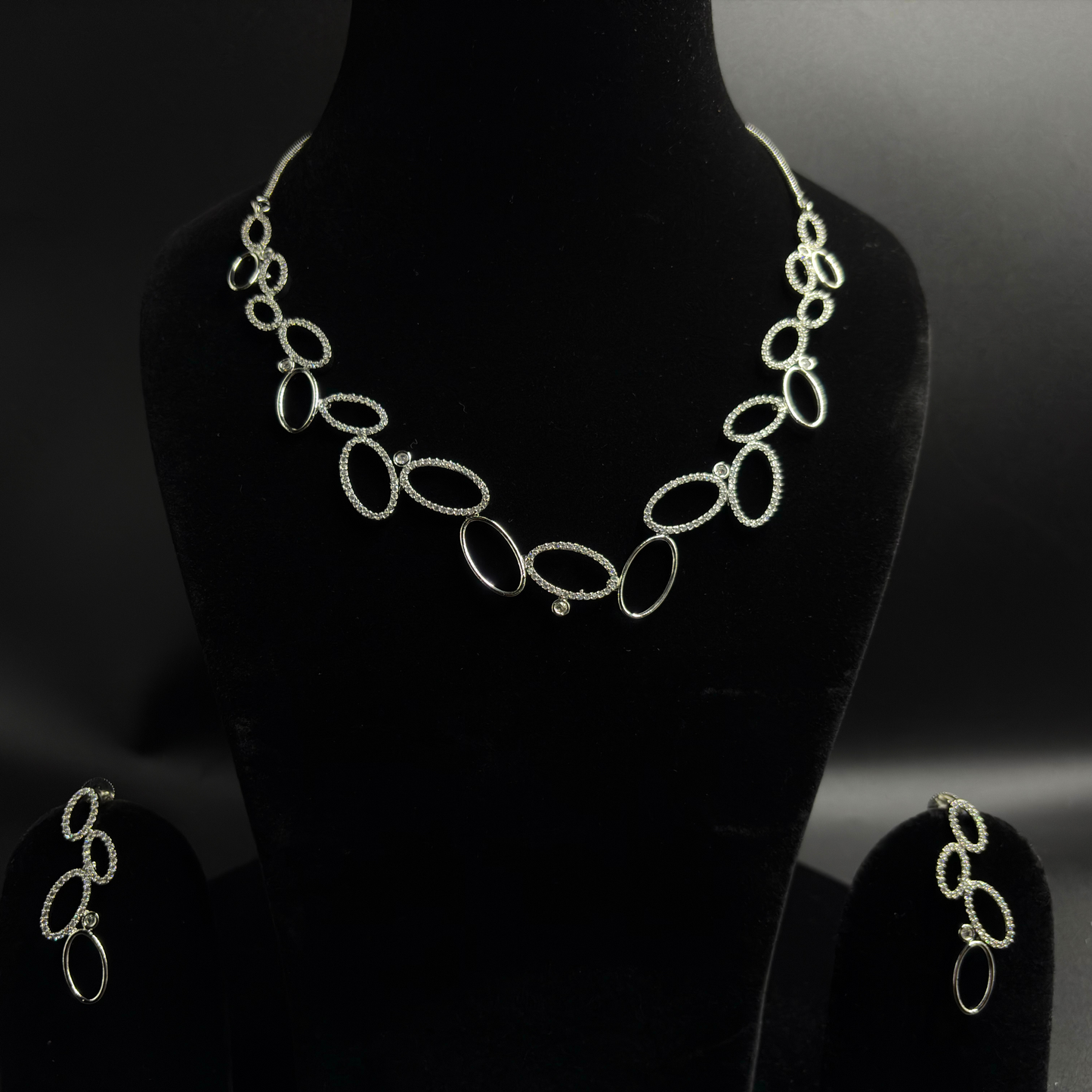 Radiant Oval Link Necklace Set