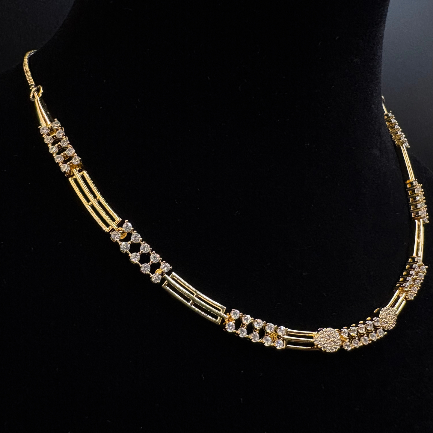 Regal Harmony Necklace Set