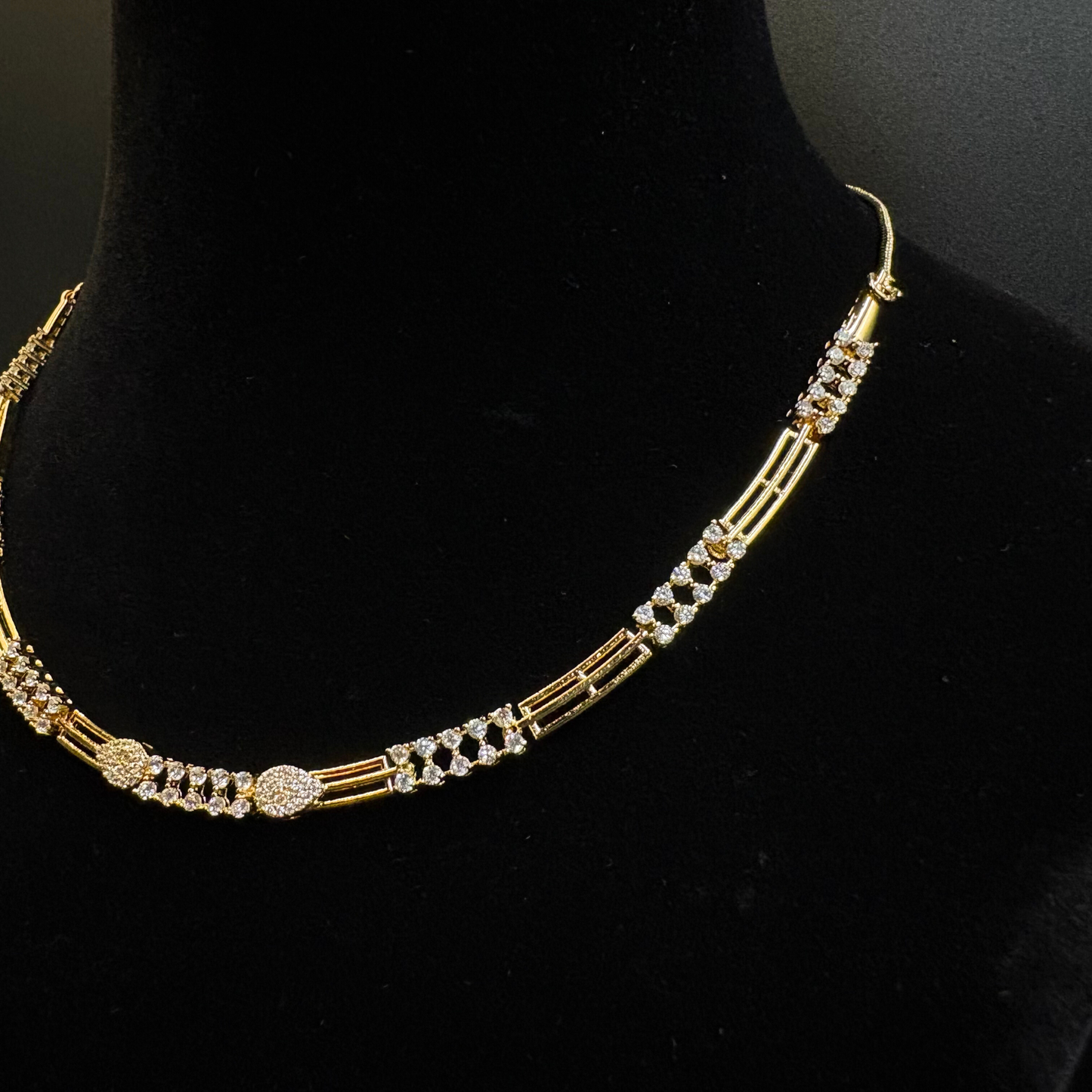 Regal Harmony Necklace Set