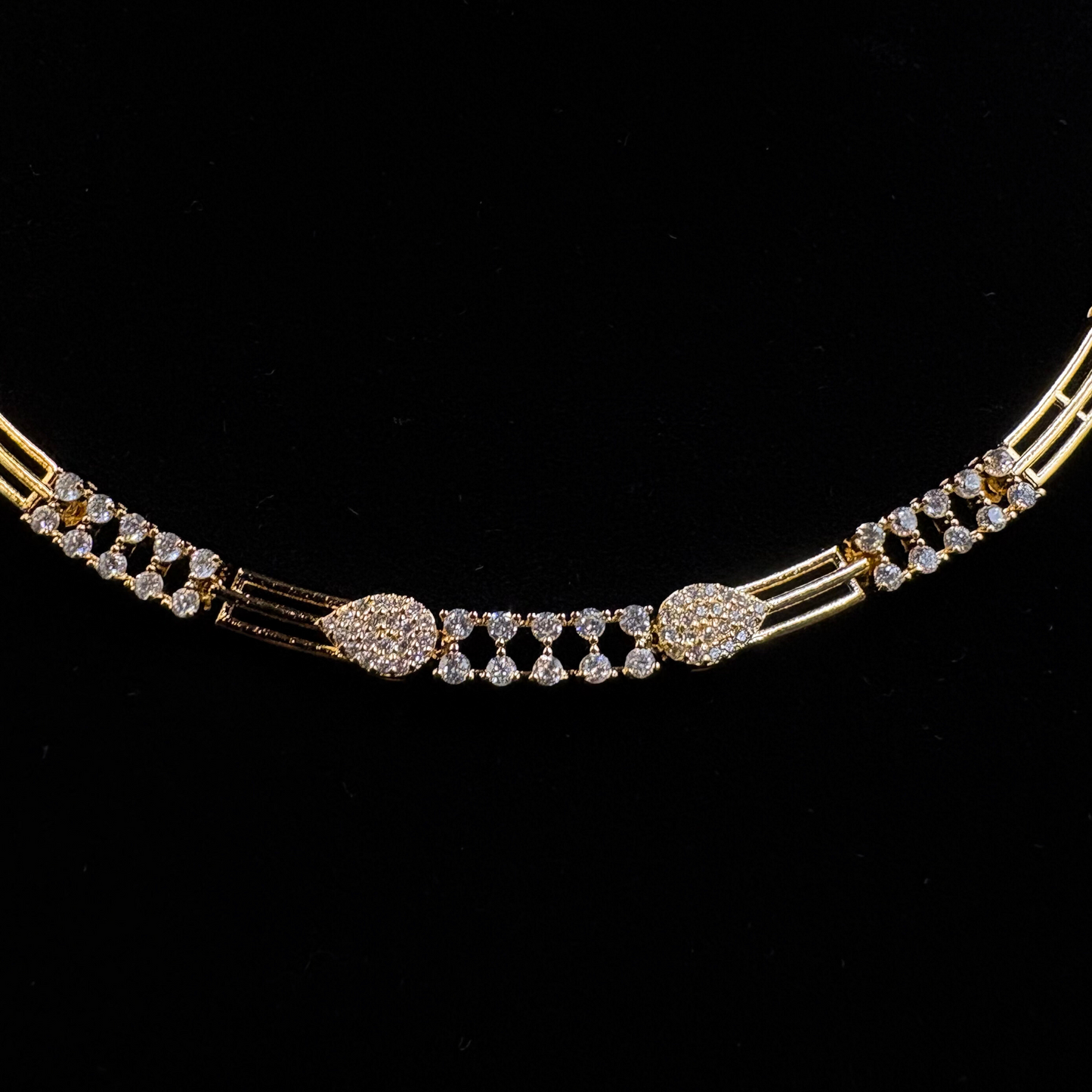 Regal Harmony Necklace Set