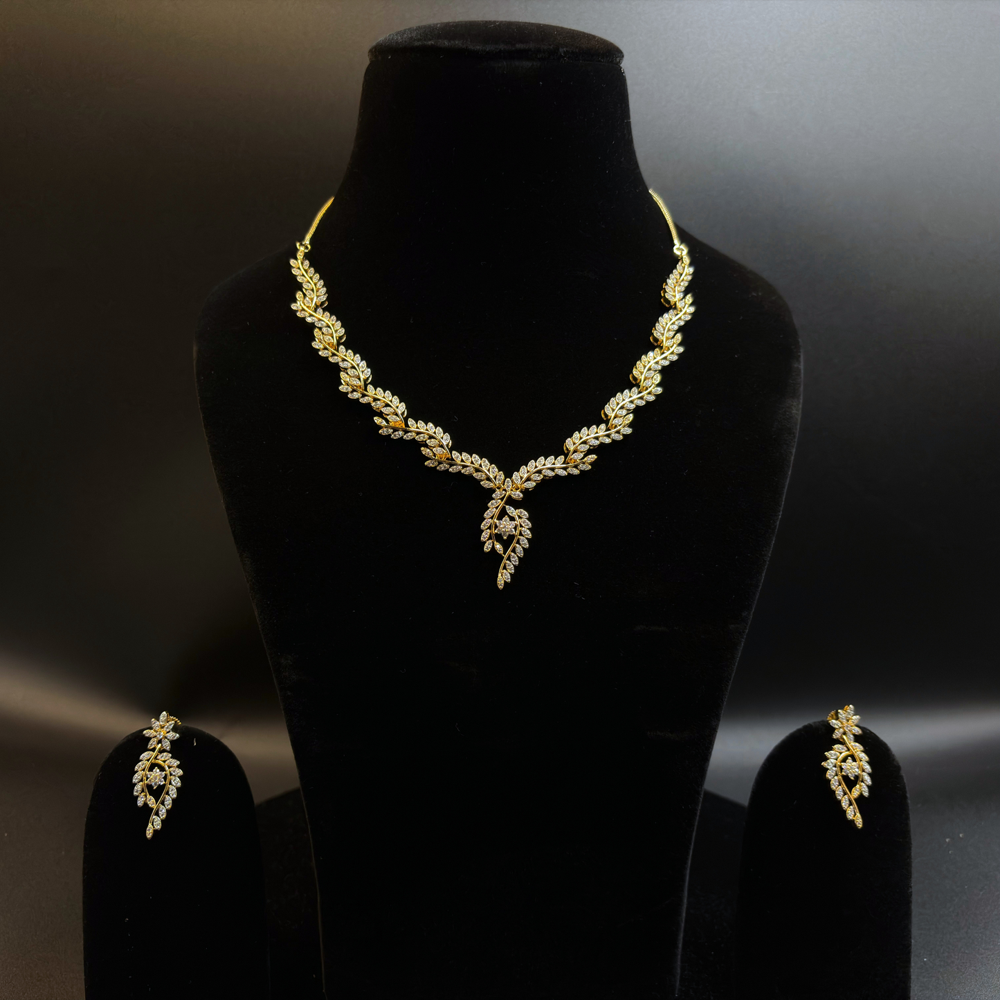 Enchanted Vine Necklace Set