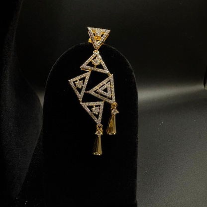 Trishakti Modern Diamond Necklace Set