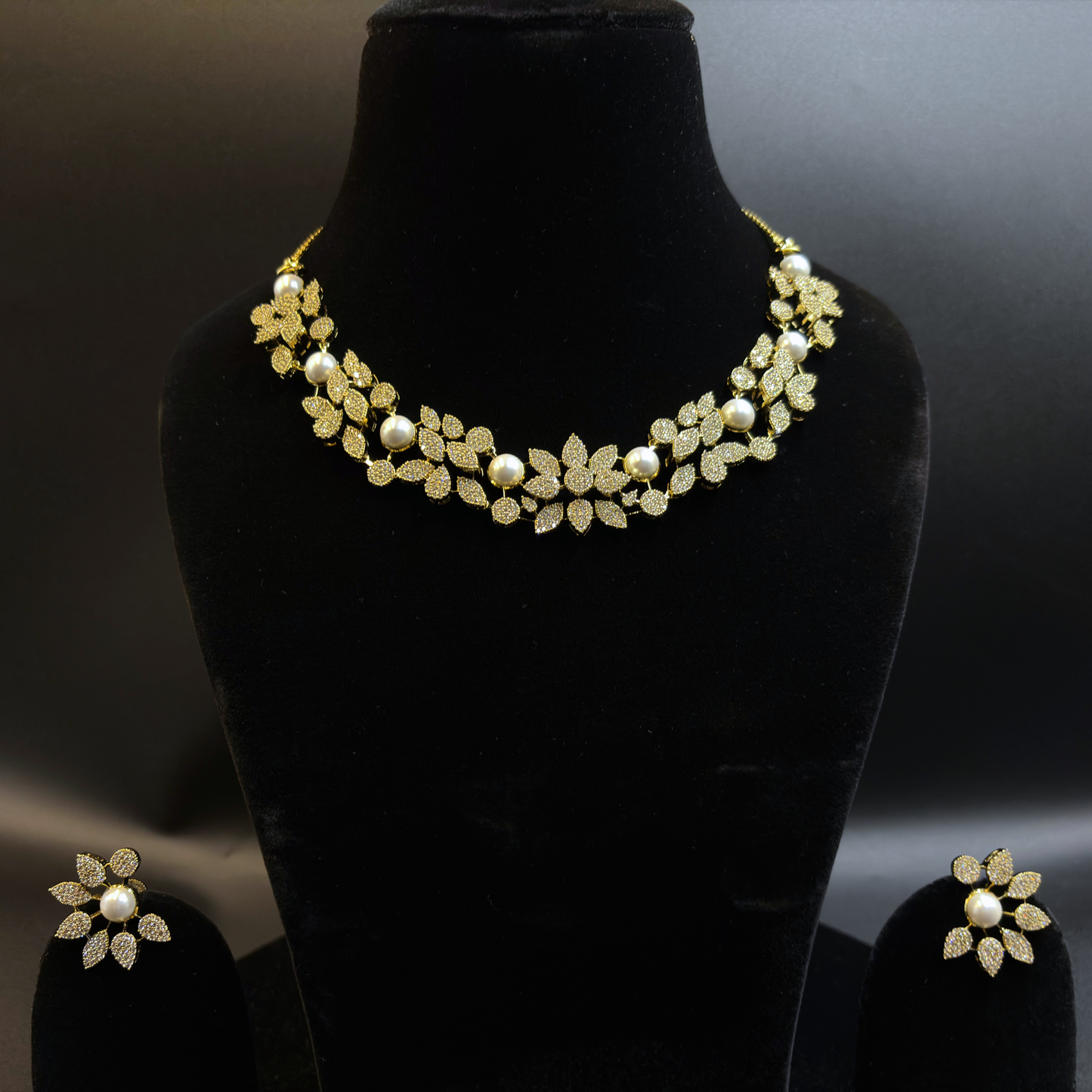 Pushpa Pearl Necklace Set