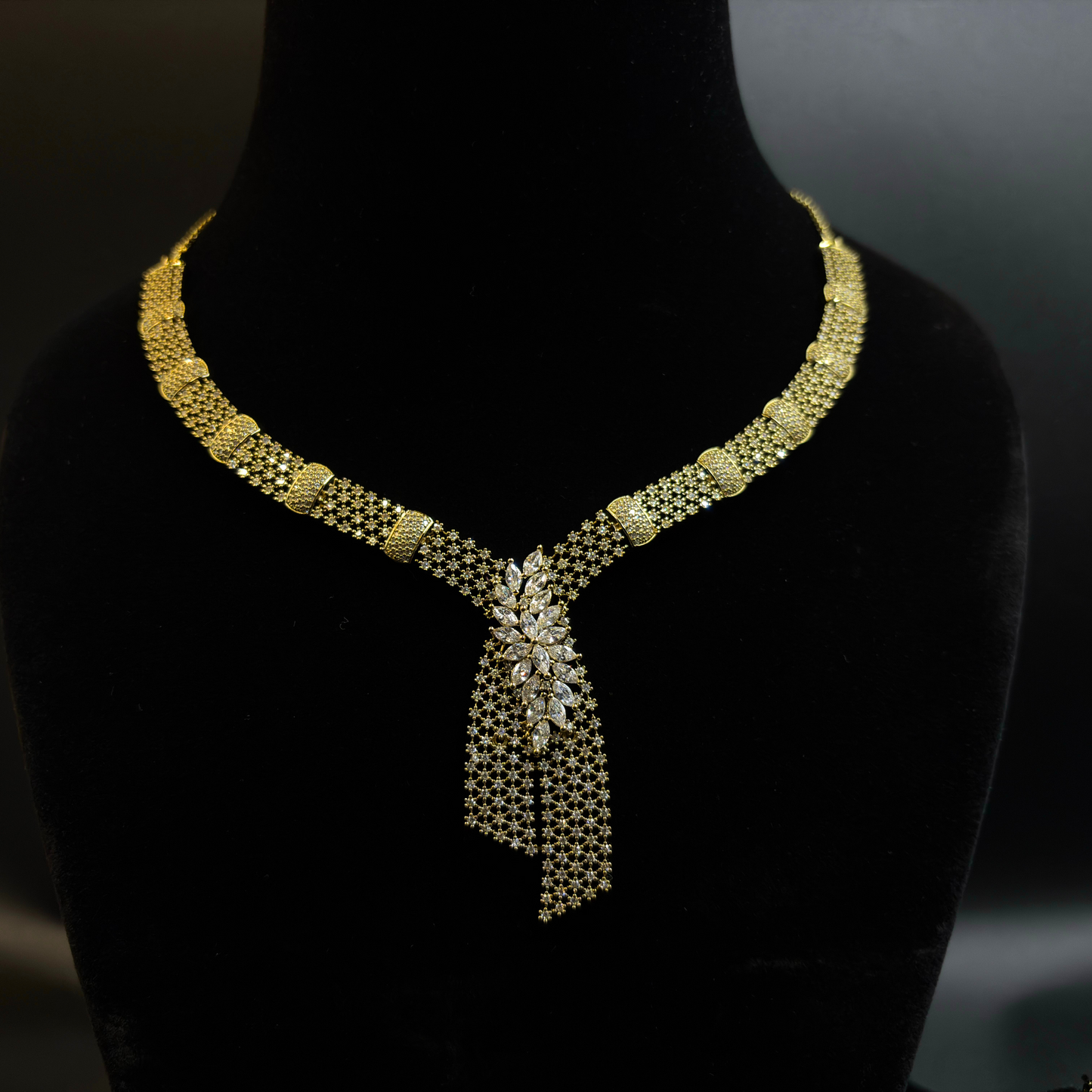 Nafasat Diamond Mesh Necklace Set