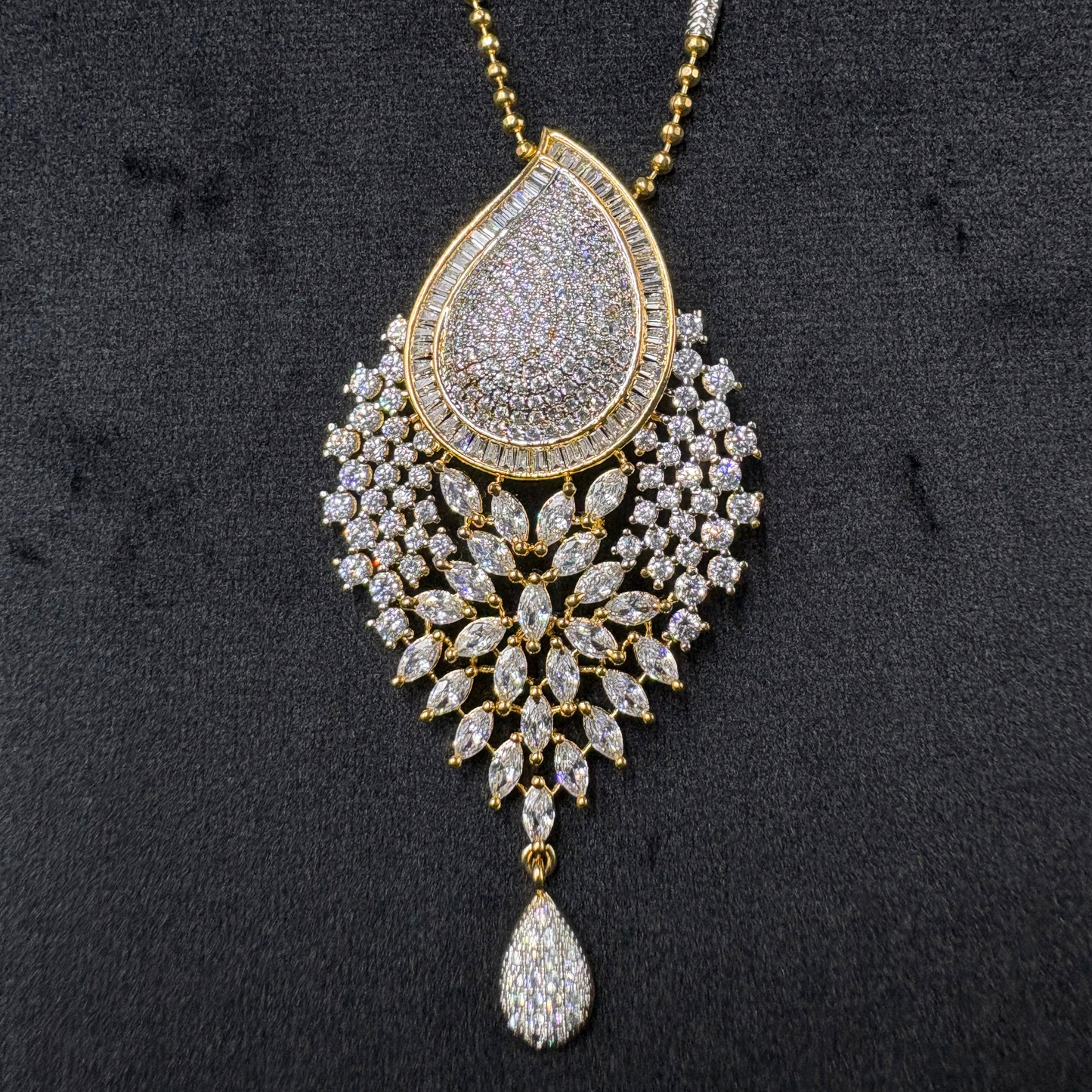 Royal Ambi Pendant
