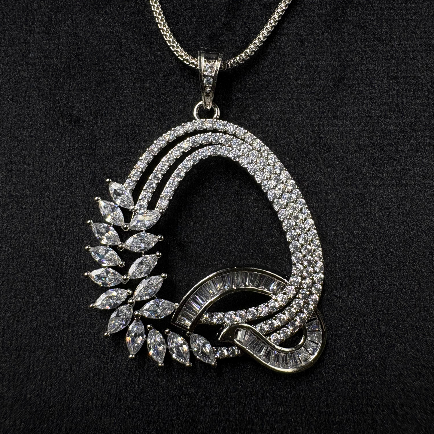 Luxe Entwine Pendant Set