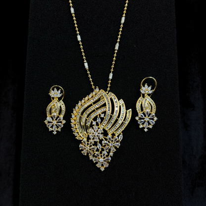 Swarna Phool Pendant Set