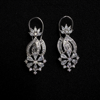 Swarna Phool Pendant Set