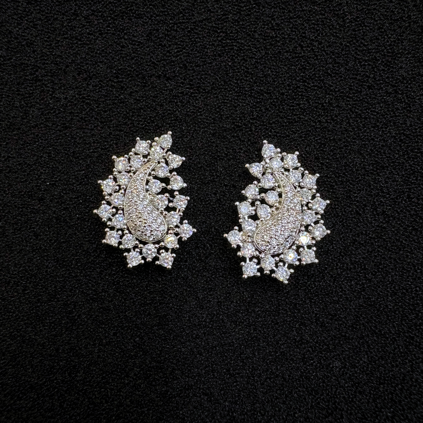 Chandrika Pendant Set
