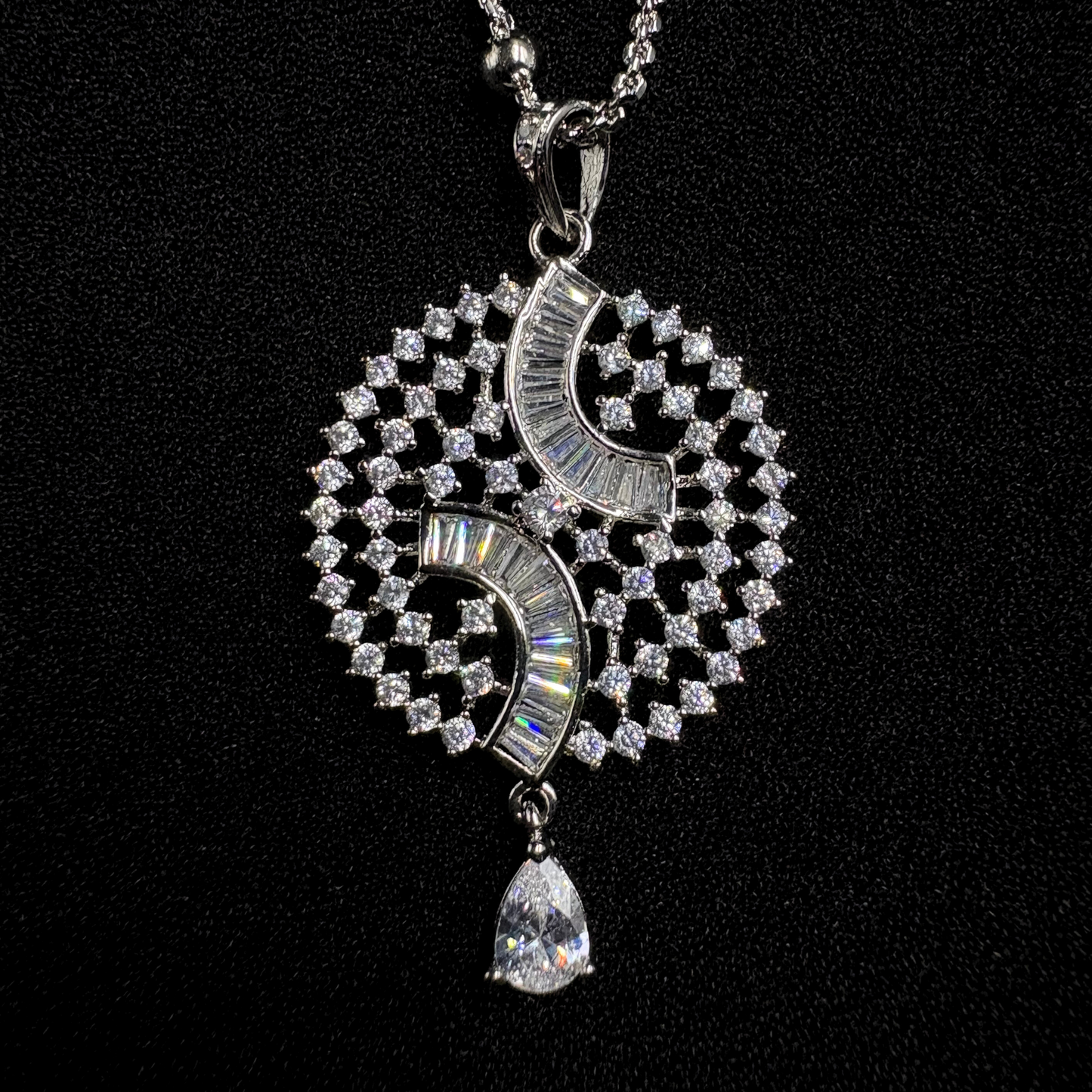 Surya Chandra Pendant Set