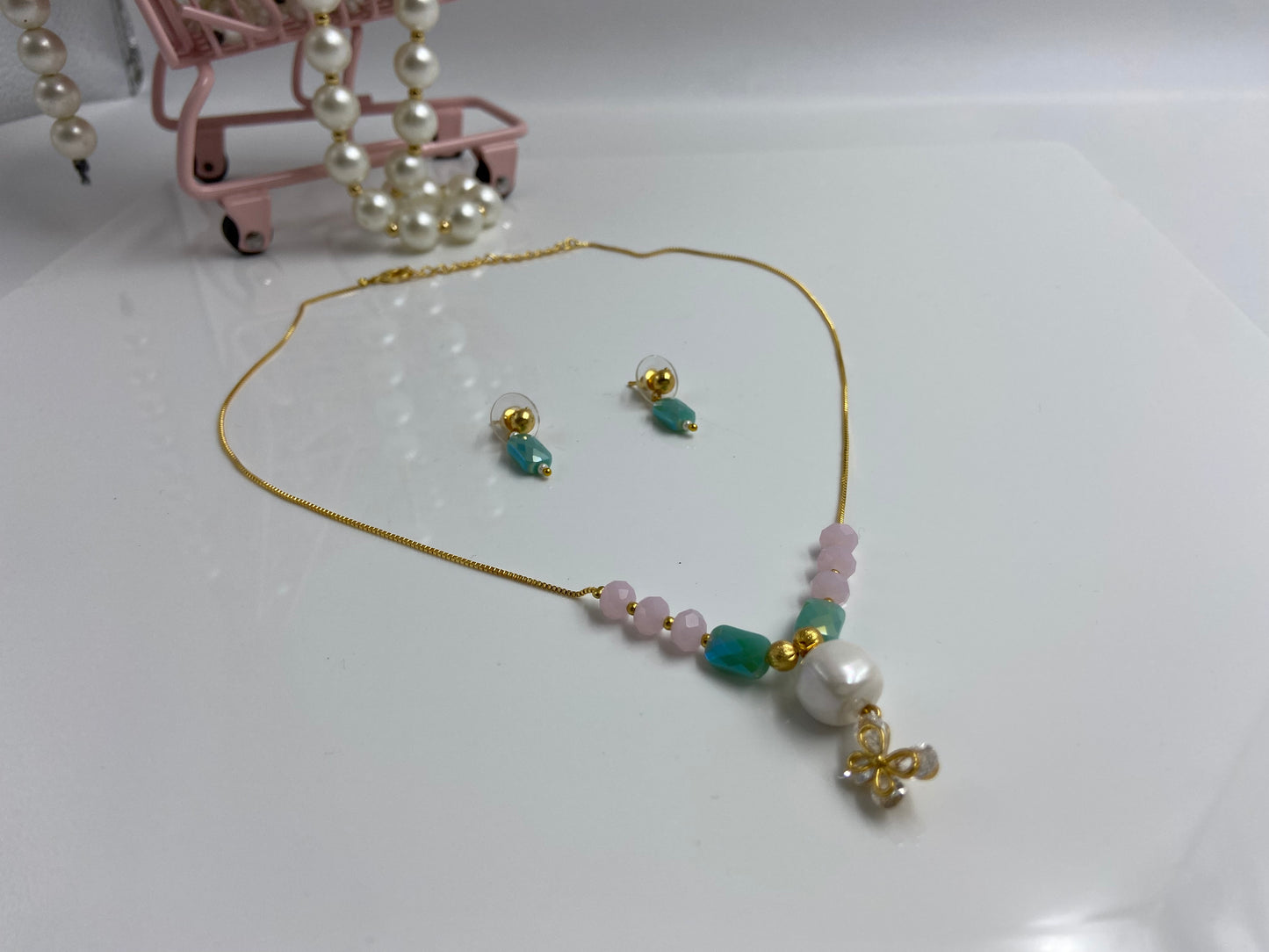 Korean Sleek Chain with Turquoise & Pink Stones