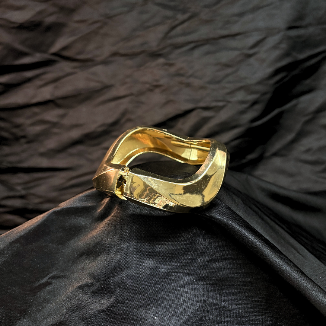 The Serpent Flow Bracelet