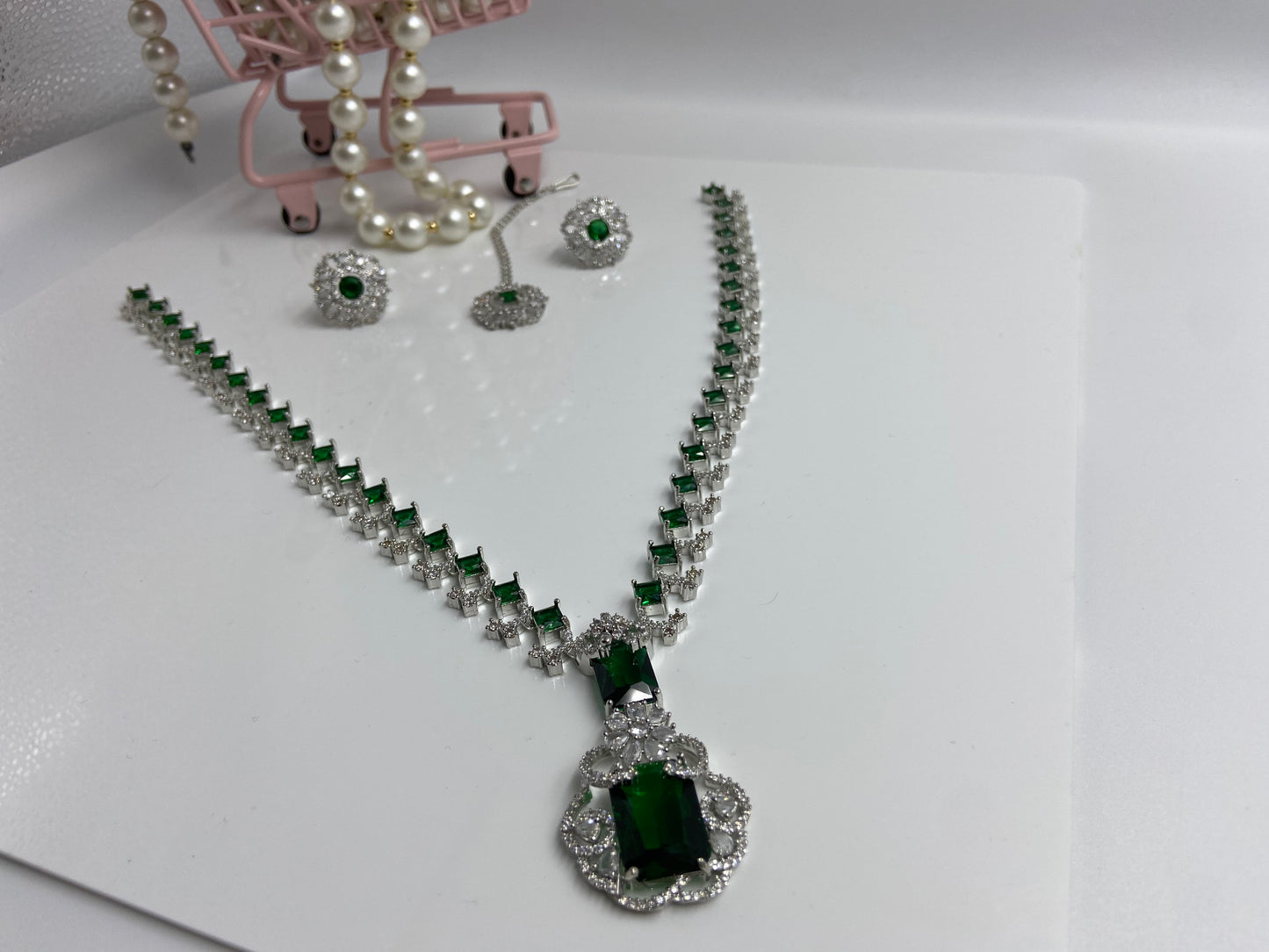 Neeta Ambani Stylish Large Necklace Set Emerald Green