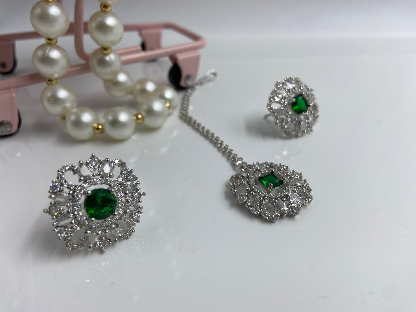 Neeta Ambani Stylish Large Necklace Set Emerald Green