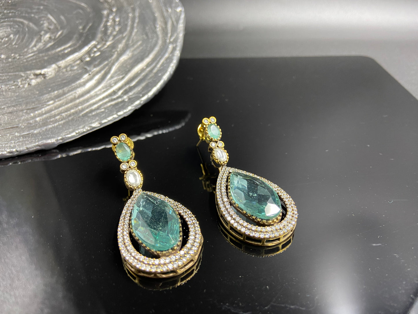 Stunning Aqua Drops set amid Victorian Polkis and AD