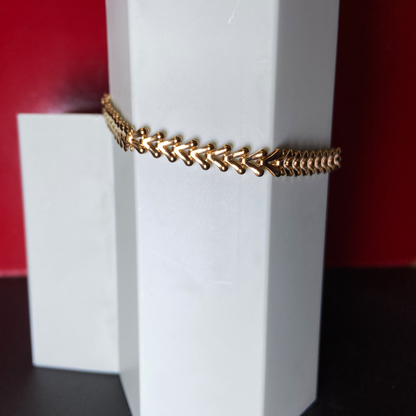 Thick V Shaped Chain Bracelet