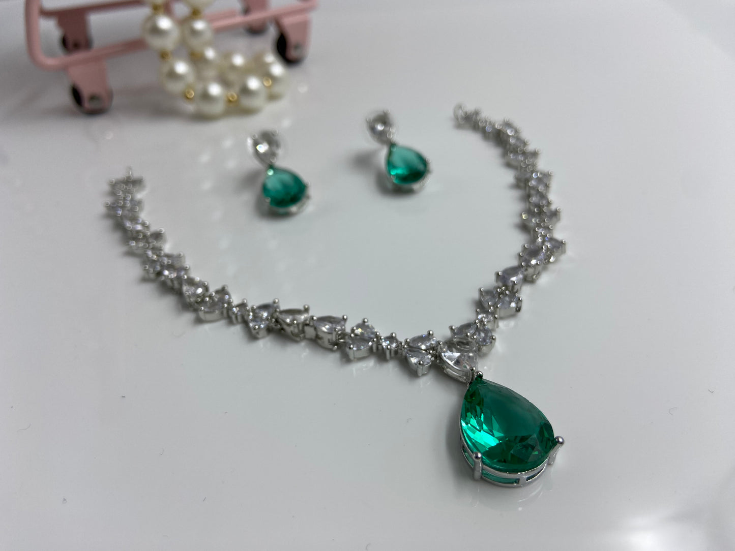 Trendy AD Marquise String with Cute Green Drop