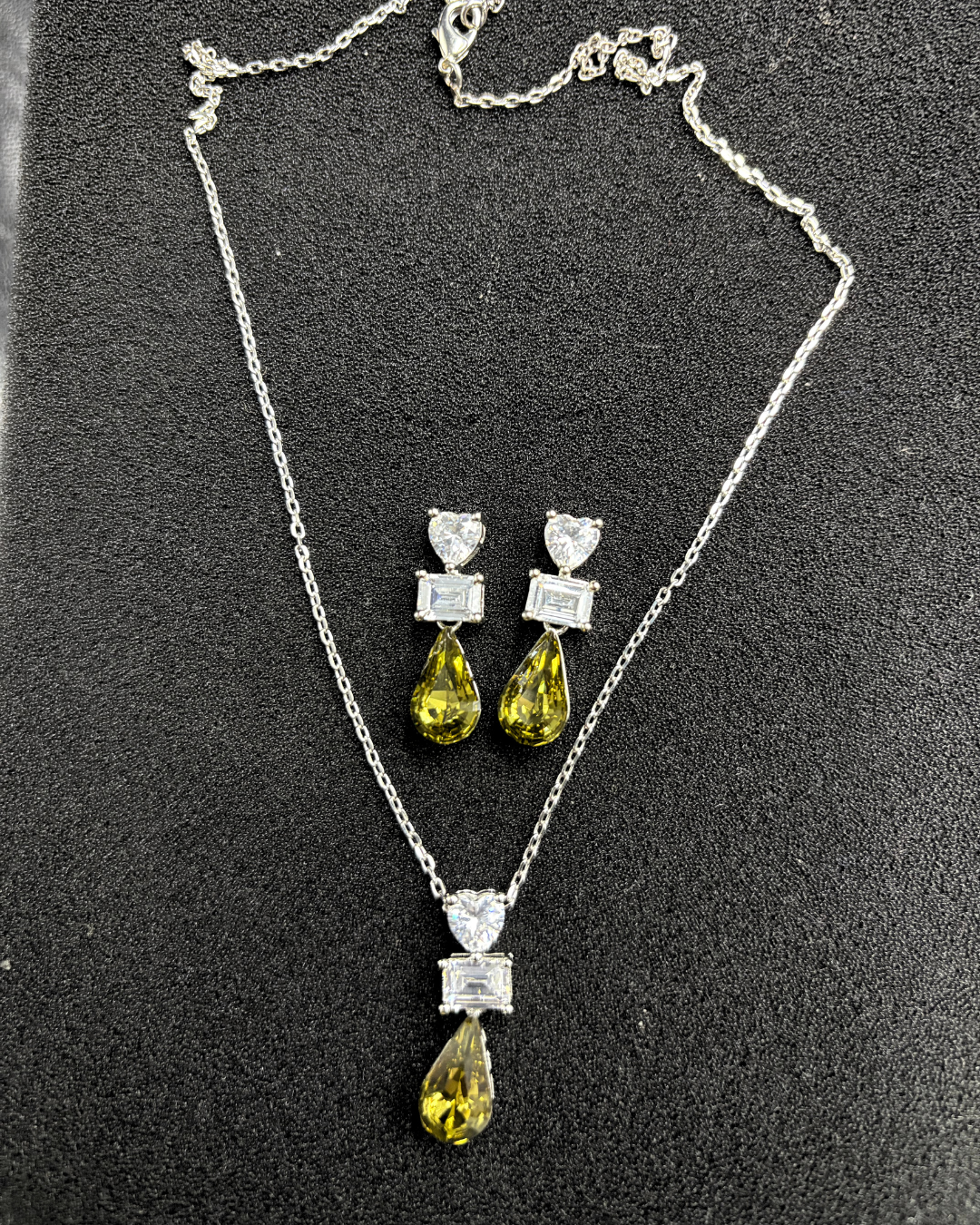 Heart Diamond with Drop Swarovski pendant set